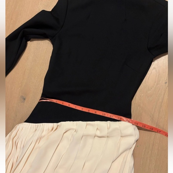 ASOS ARRANGE contrast fabric sculpted maxi dress w/ pleat skirt black cream Sz 2 - Picture 12 of 12